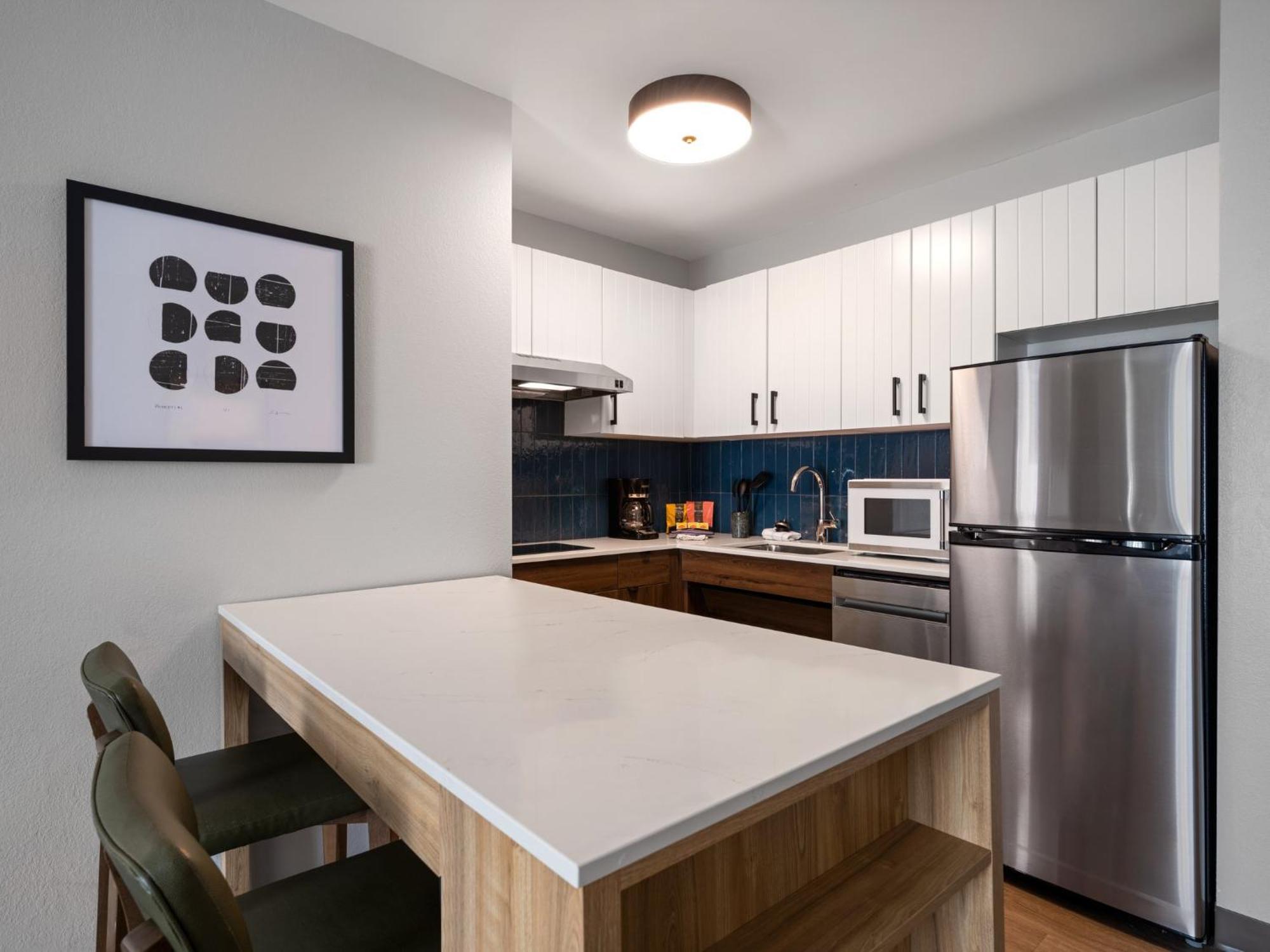 Staybridge Suites Rochester University By Ihg Экстерьер фото